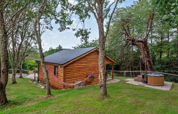 Log Cabin in The Highlands Holiday Cottage