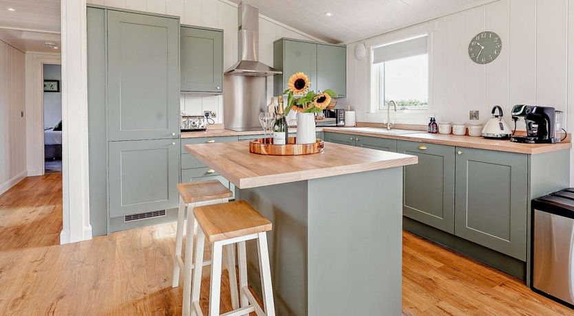 Photo of 2 Bed in St. Andrews