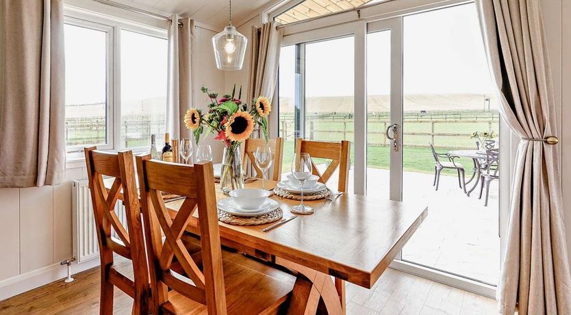 Photo of 2 Bed in St. Andrews