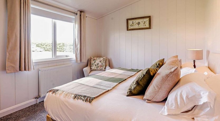 Photo of 2 Bed in St. Andrews