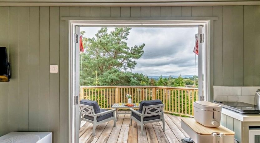 Photo of 1 Bed in Marldon