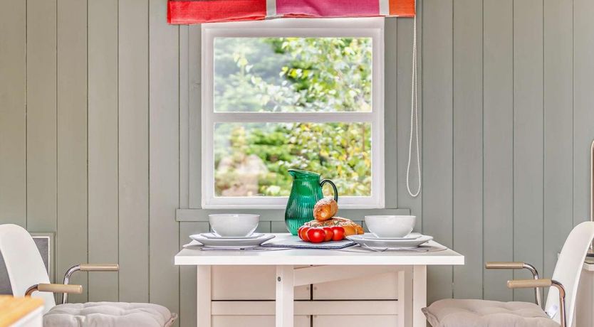 Photo of 1 Bed in Marldon