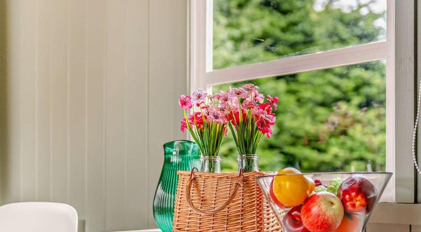 Photo of 1 Bed in Marldon