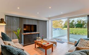 Photo of in Plymouth (93195)