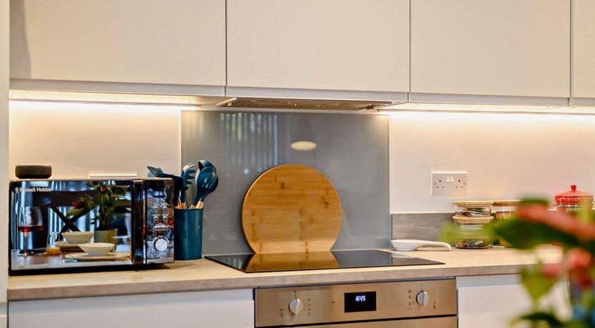 Photo of 2 Bed in Plymouth