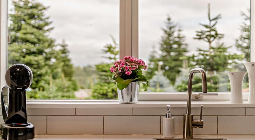 Photo of 2 Bed in Marldon