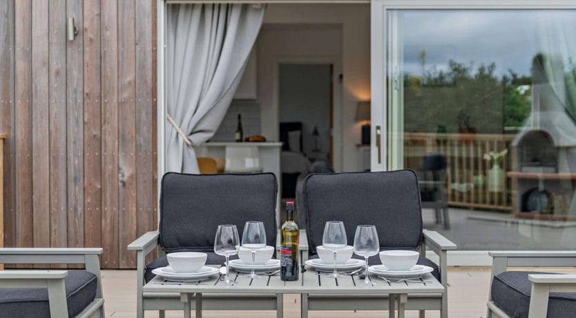 Photo of 2 Bed in Marldon