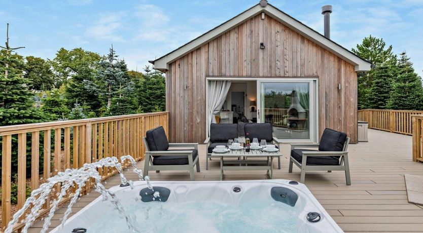 Photo of 2 Bed in Marldon