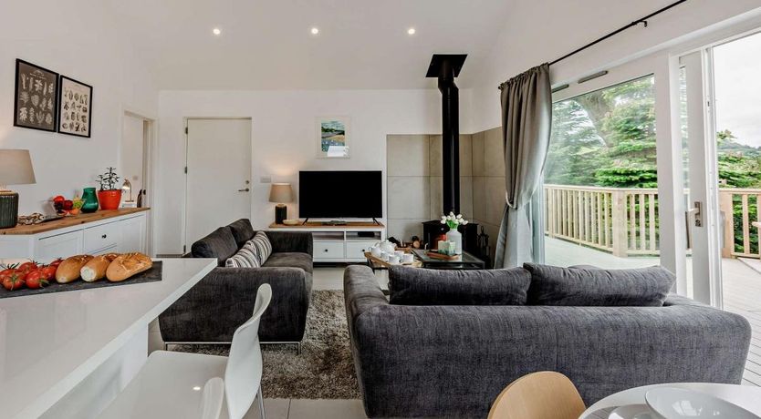 Photo of 2 Bed in Marldon