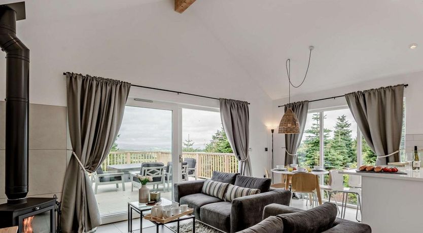 Photo of 2 Bed in Marldon