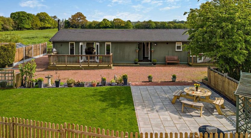 Photo of 2 Bed in Hough