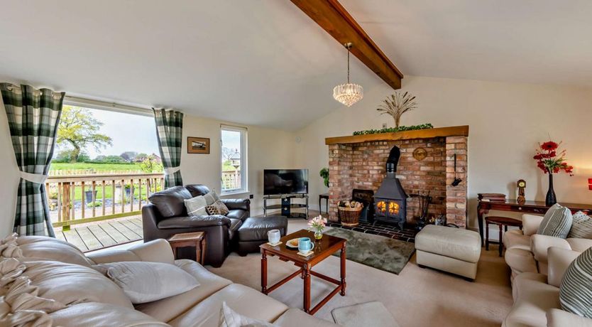 Photo of 2 Bed in Hough