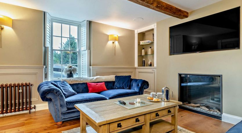 Photo of 4 Bed in Calton Moor