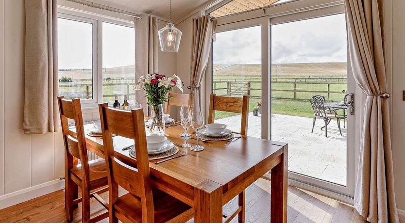 Photo of 2 Bed in St. Andrews