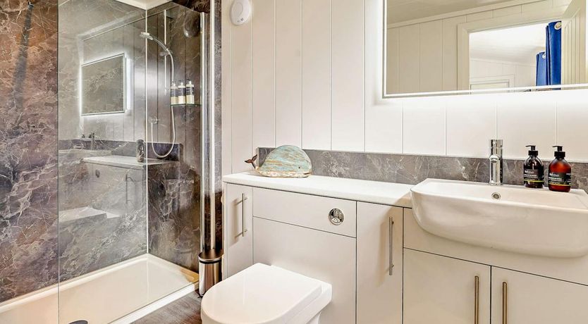 Photo of 2 Bed in St. Andrews