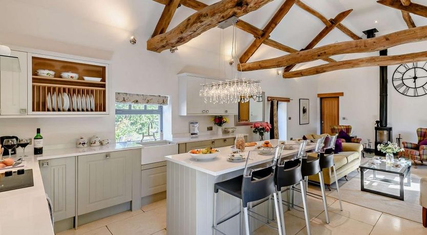 Photo of 2 Bed in Chop Gate