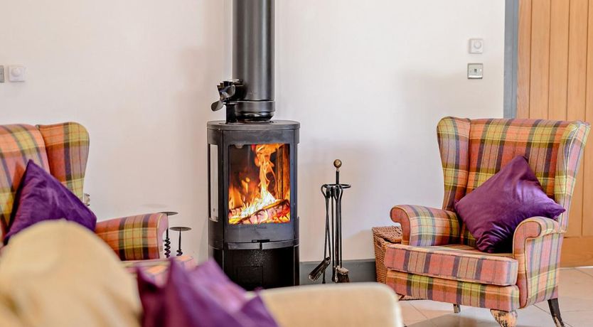 Photo of 2 Bed in Chop Gate