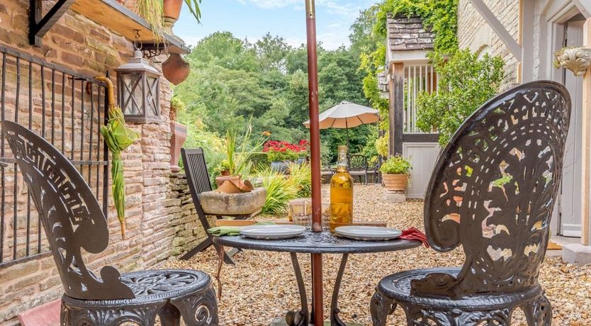 Photo of 1 Bed in Newton St Margarets