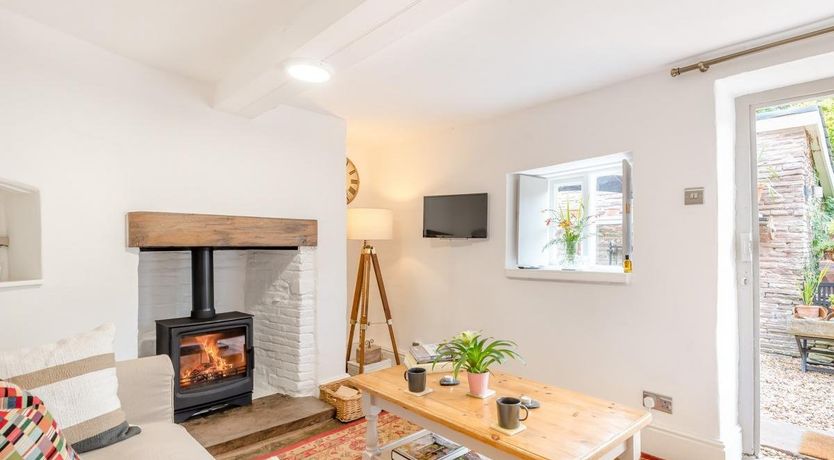 Photo of 1 Bed in Newton St Margarets