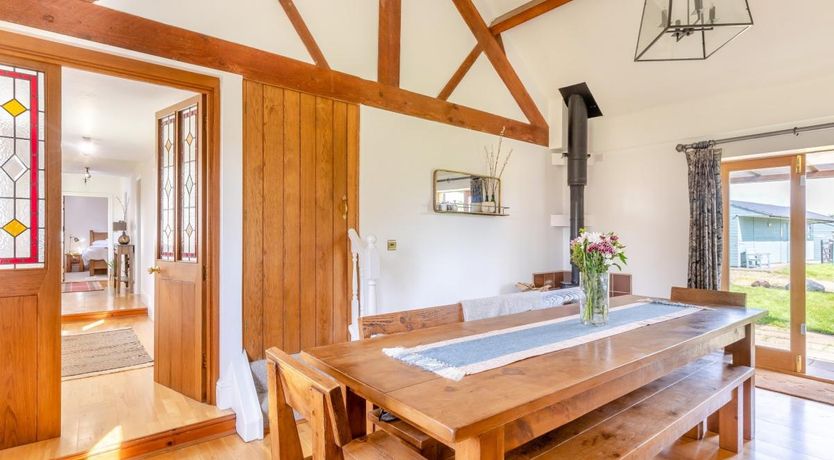 Photo of 4 Bed in Bishops Offley