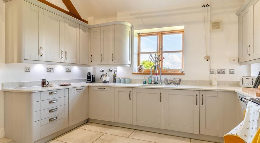 Photo of 4 Bed in Bishops Offley