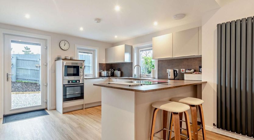 Photo of 2 Bed in Oban