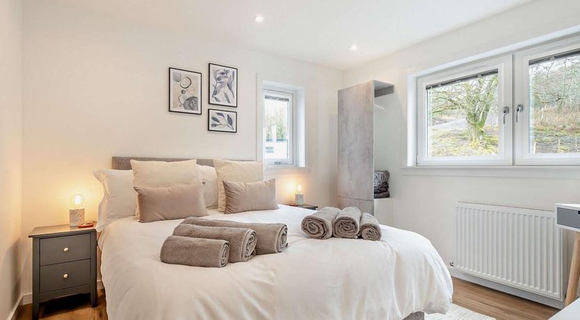 Photo of 2 Bed in Oban