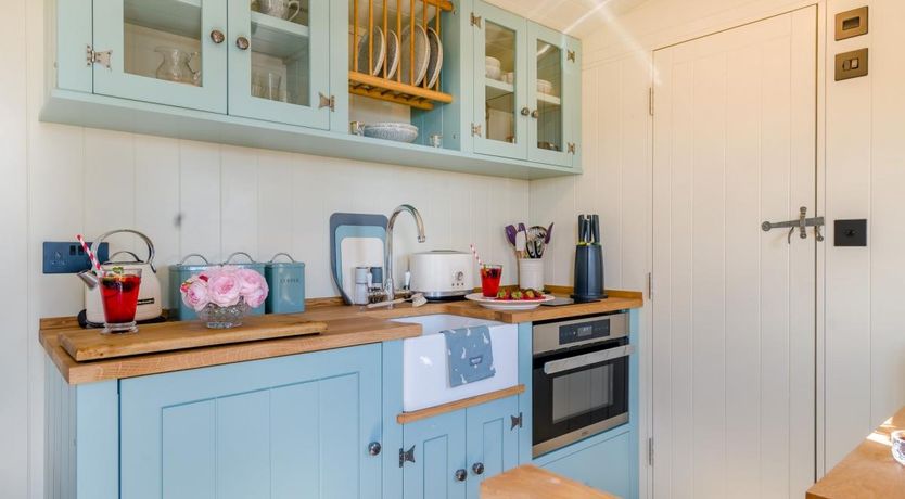 Photo of 1 Bed in Pembridge