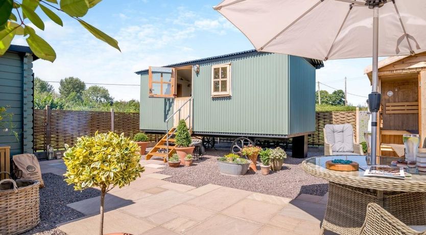 Photo of 1 Bed in Pembridge