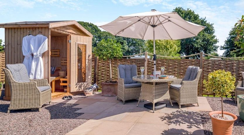 Photo of 1 Bed in Pembridge