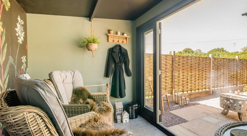 Photo of 1 Bed in Pembridge