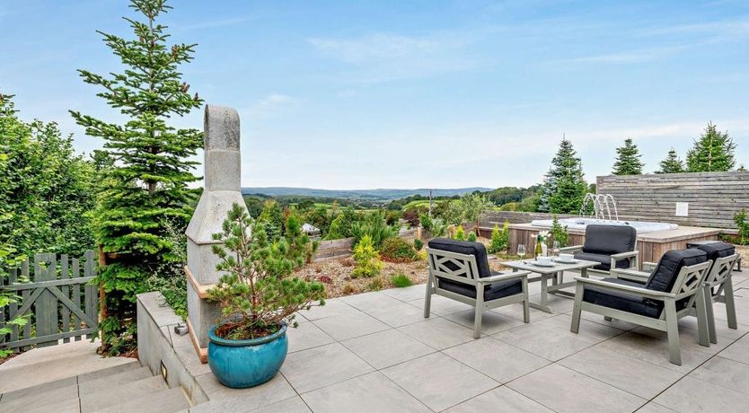 Photo of 1 Bed in Marldon