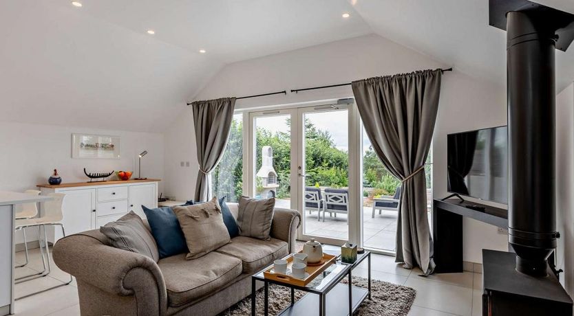 Photo of 1 Bed in Marldon