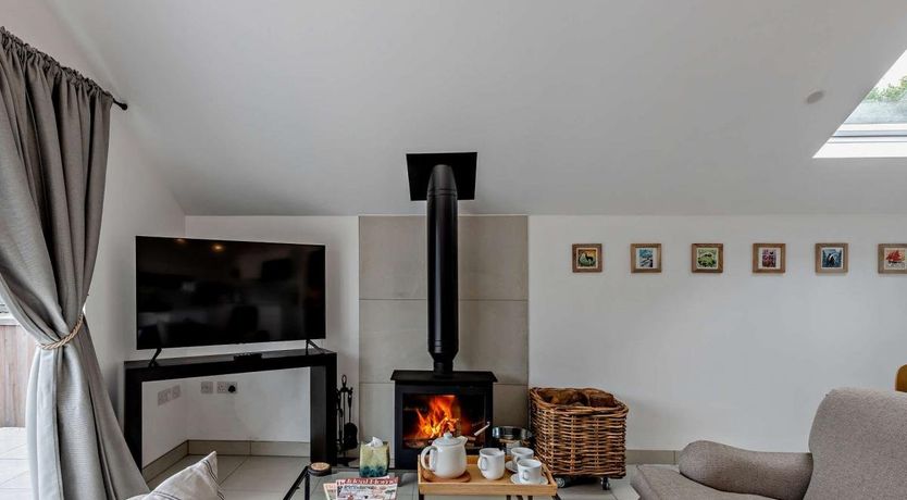 Photo of 1 Bed in Marldon