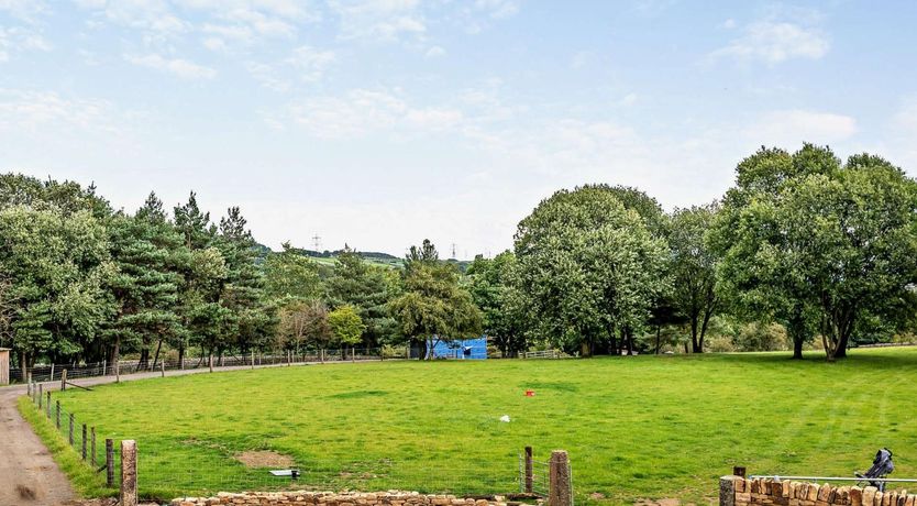 Photo of 2 Bed in Sheffield