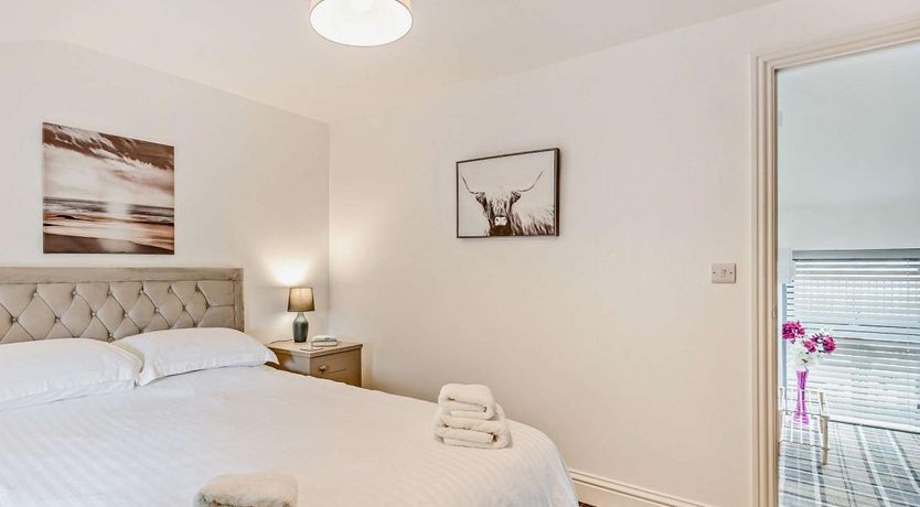 Photo of 2 Bed in Upper Midhope