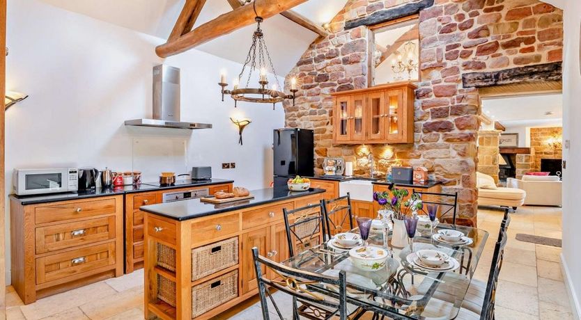 Photo of 2 Bed in Chop Gate