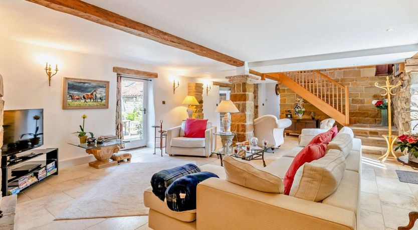 Photo of 2 Bed in Chop Gate