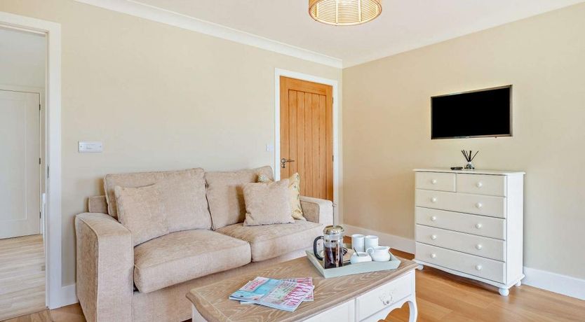 Photo of 1 Bed in Mockbeggar