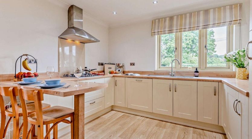 Photo of 1 Bed in Mockbeggar