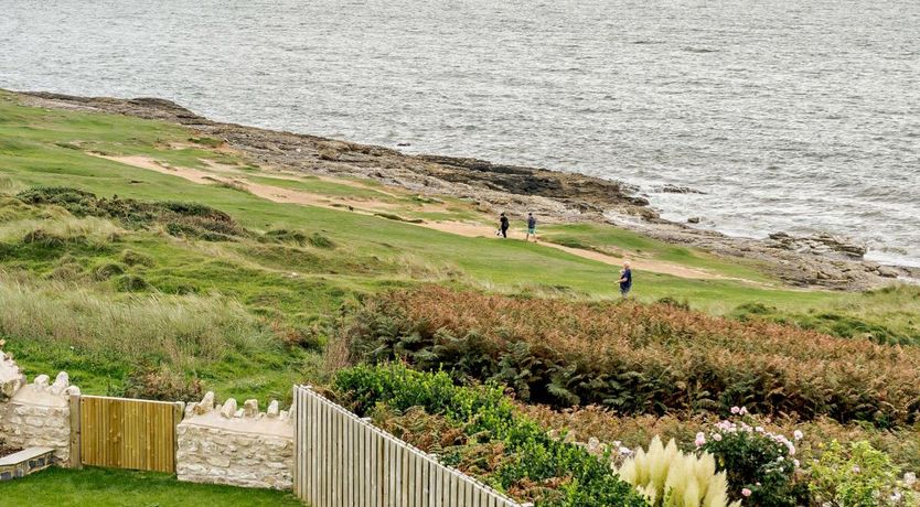 Photo of 4 Bed in Ogmore-by-Sea