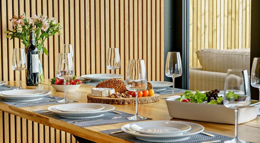 Photo of 4 Bed in Ogmore-by-Sea