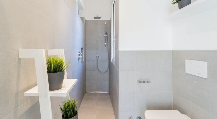 Photo of Como Charmer