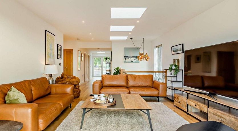 Photo of 5 Bed in Polruan