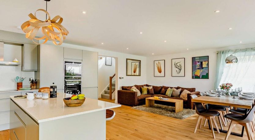 Photo of 5 Bed in Polruan