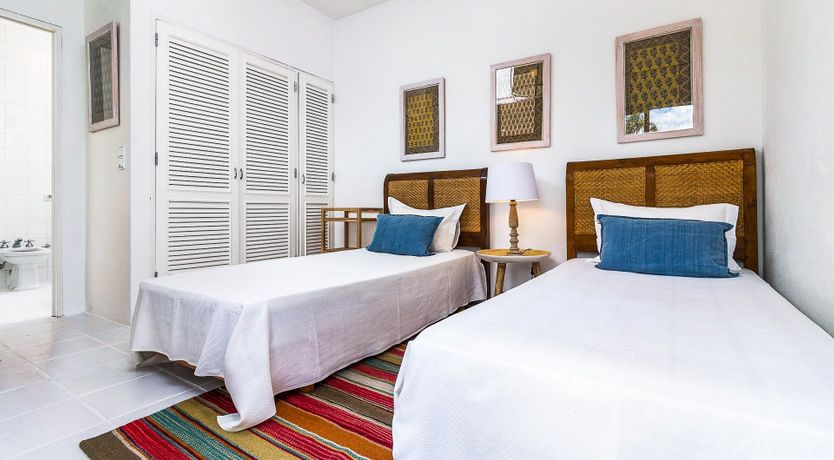 Photo of A Rose on the Shore