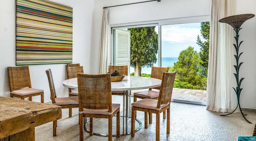 Photo of A Rose on the Shore