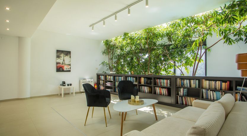 Photo of Zenith Haven