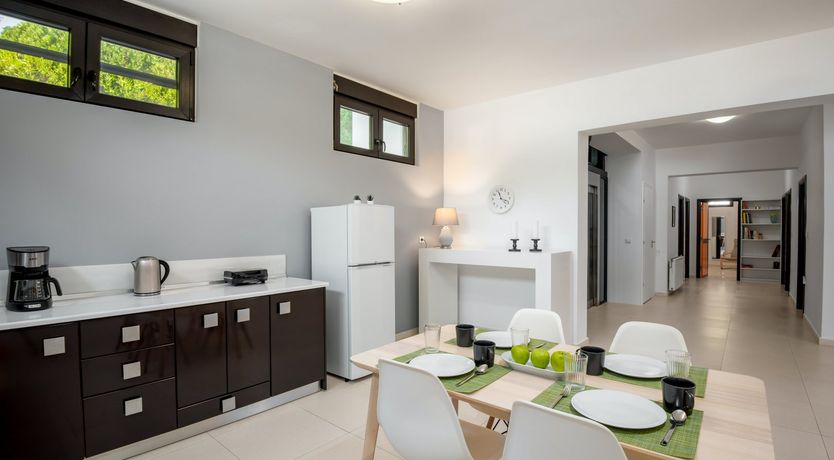 Photo of Zenith Haven