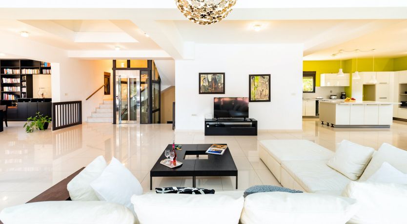 Photo of Zenith Haven